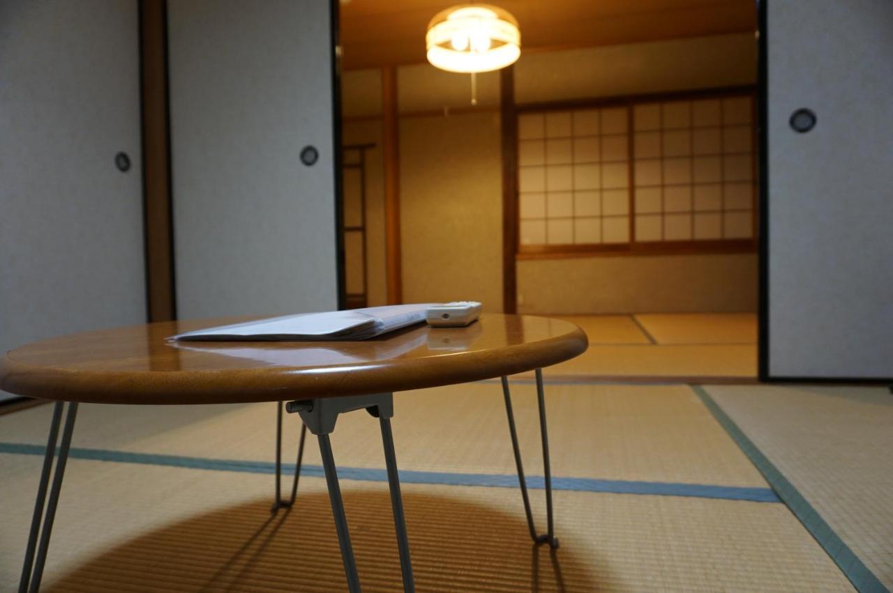 Guesthouse Ten-Roku - Female Only Ōsaka Eksteriør bilde